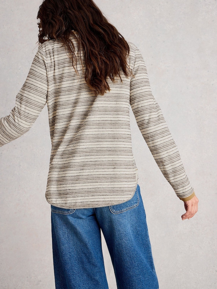Natural - Camiseta Clara Stitch White Stuff - Imagem 2 de 6
