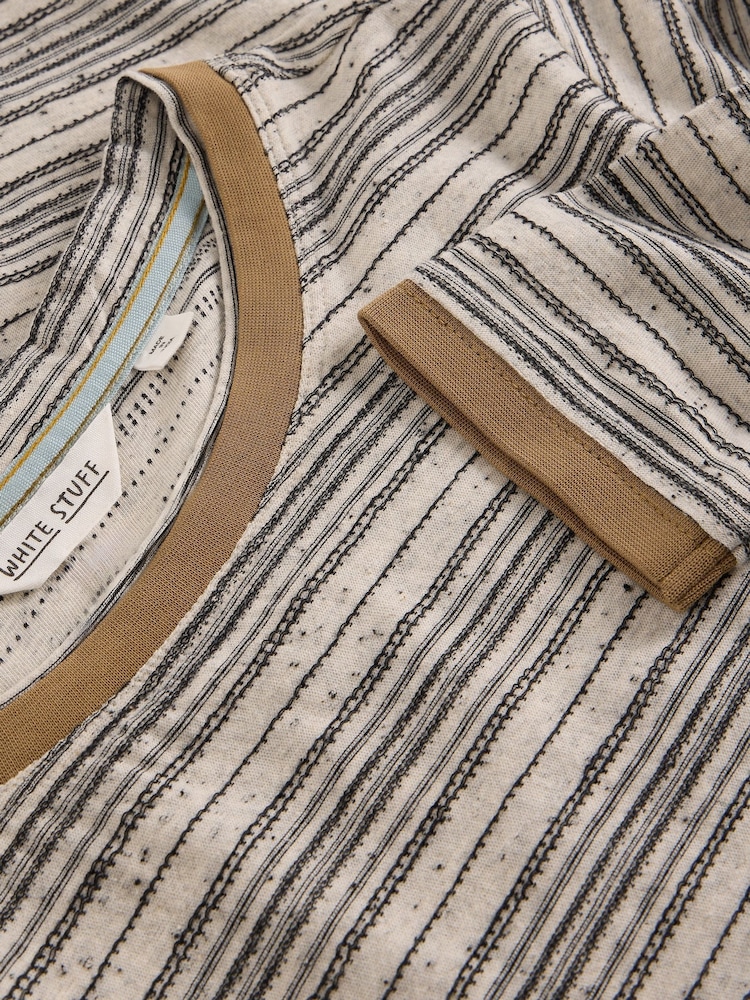 Natural - Camiseta Clara Stitch White Stuff - Imagem 6 de 6