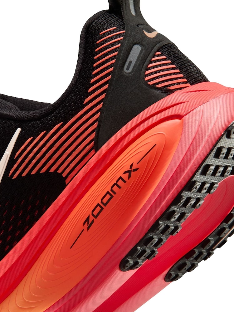 Lava Schwarz - Nike Vomero 18 Laufschuhe für die Straße - Bild 11 von 11