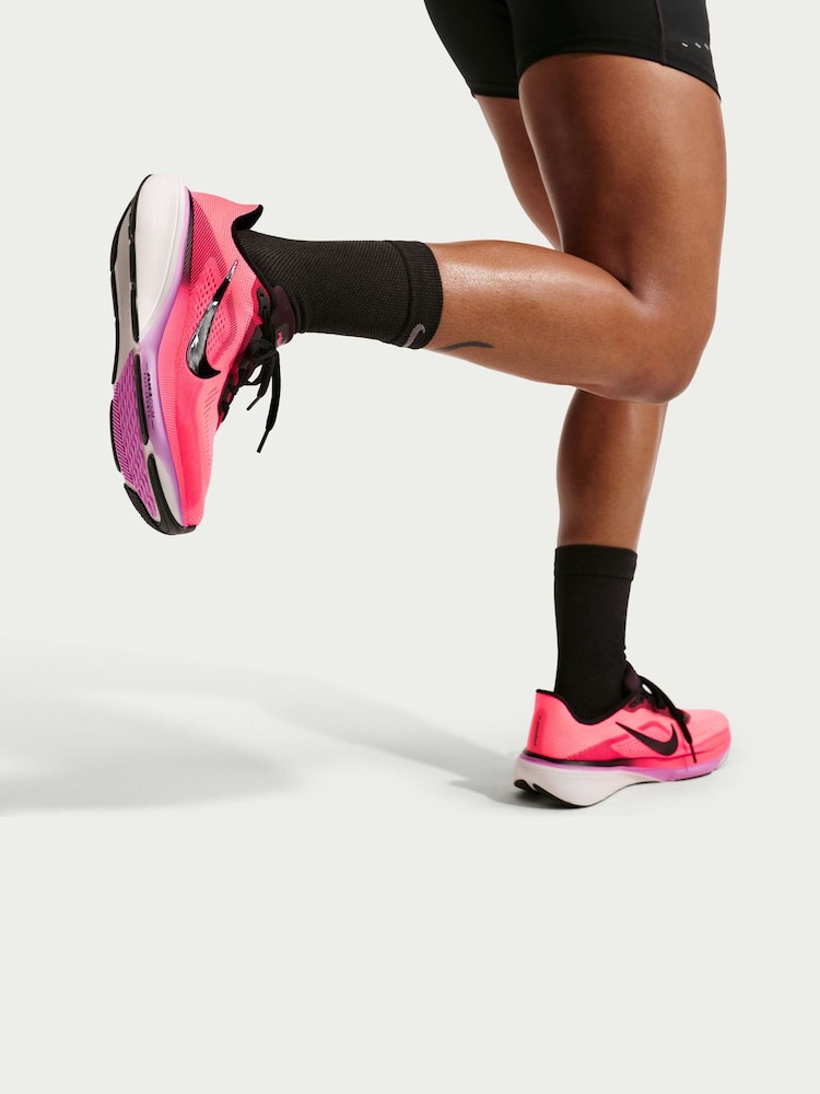 Nike Red Pegasus 42 Road Running Trainers - Image 2 of 9 Nike Red Pegasus 42 Road Running Trainers - Image 2 of 9