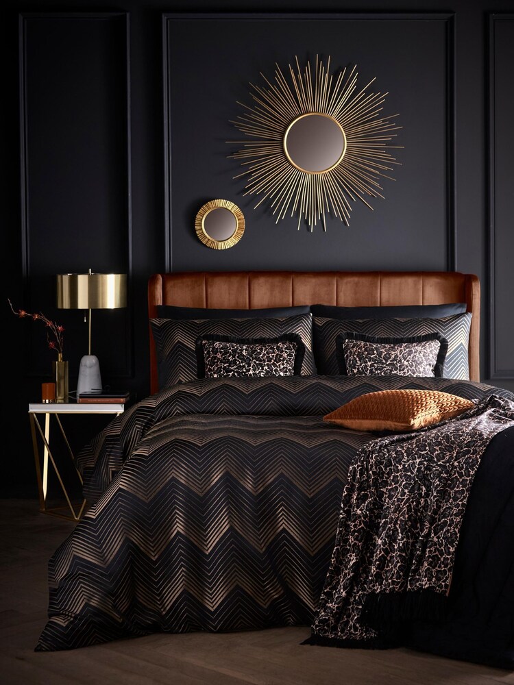 Laurence Llewelyn-Bowen Gold Josephine Velvet Filled Cushion - Image 2 of 5
