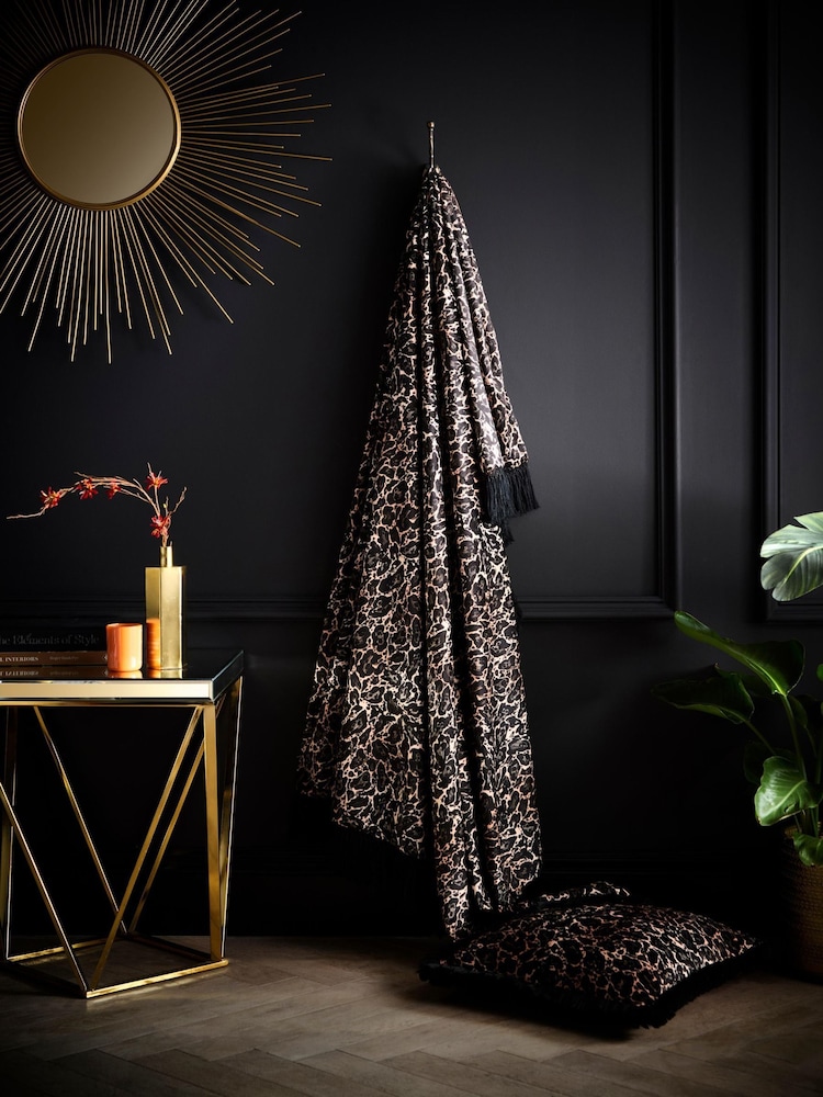Laurence Llewelyn-Bowen Gold Josephine Velvet Throw - Image 2 of 6
