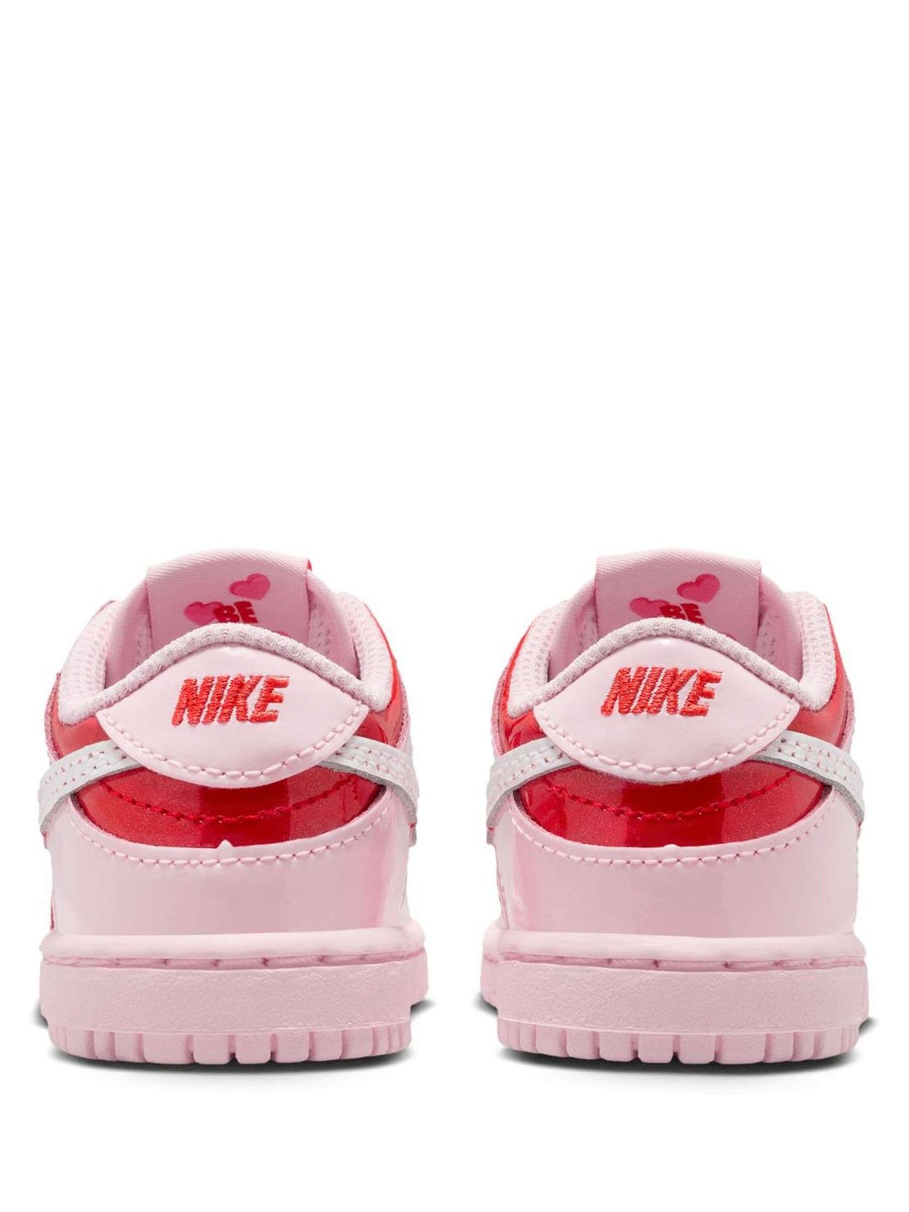 Next：日本 ピンク レッド ハート - Nike 乳幼児 Low Dunk スニーカー