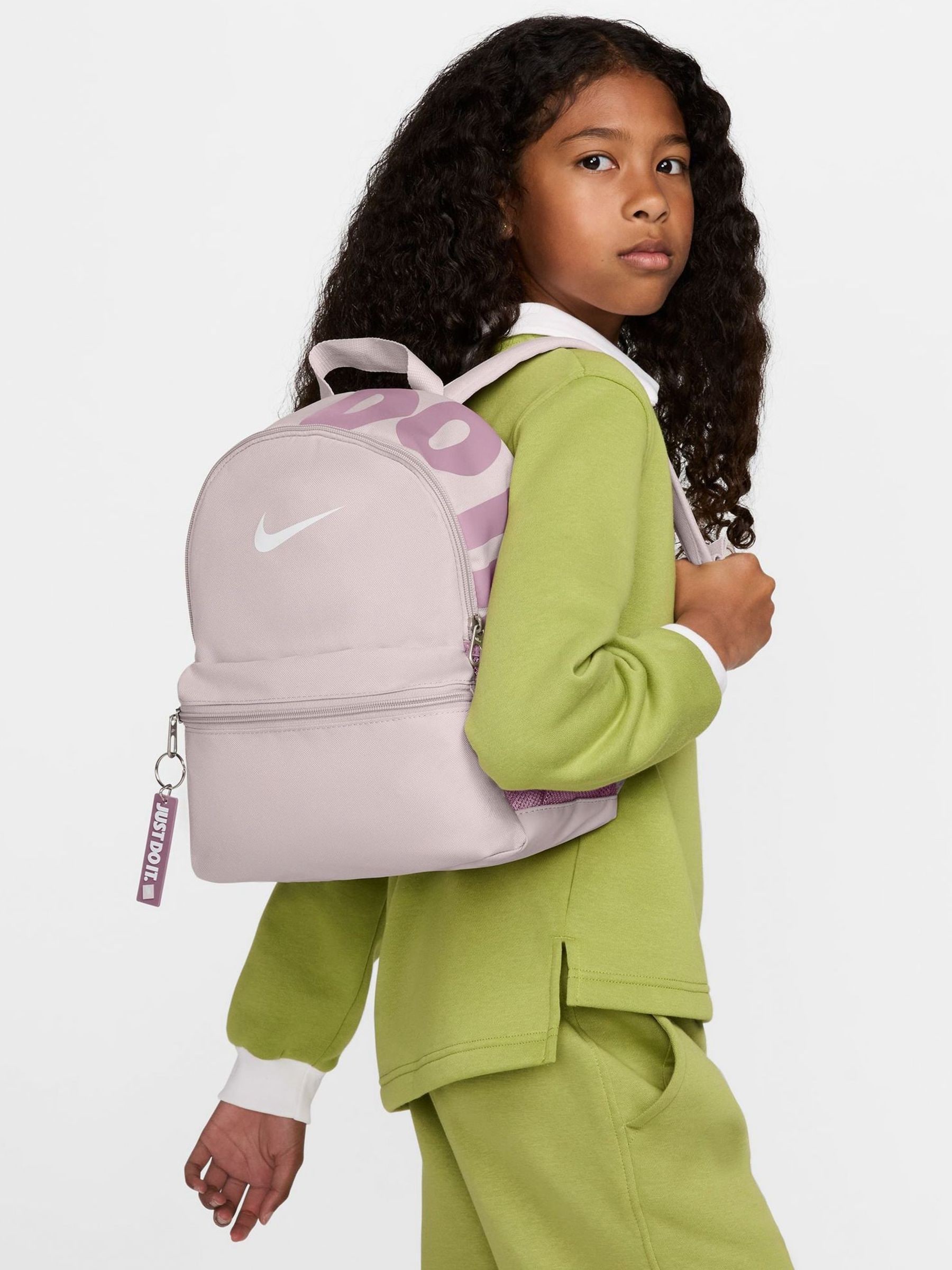 dimension of jansport backpack Big Student (Black/Black, One Size) Nike Brasilia Mesh Net Lifestyle Day Packs Color:Ombre Blue/After Midnight With its stylish design