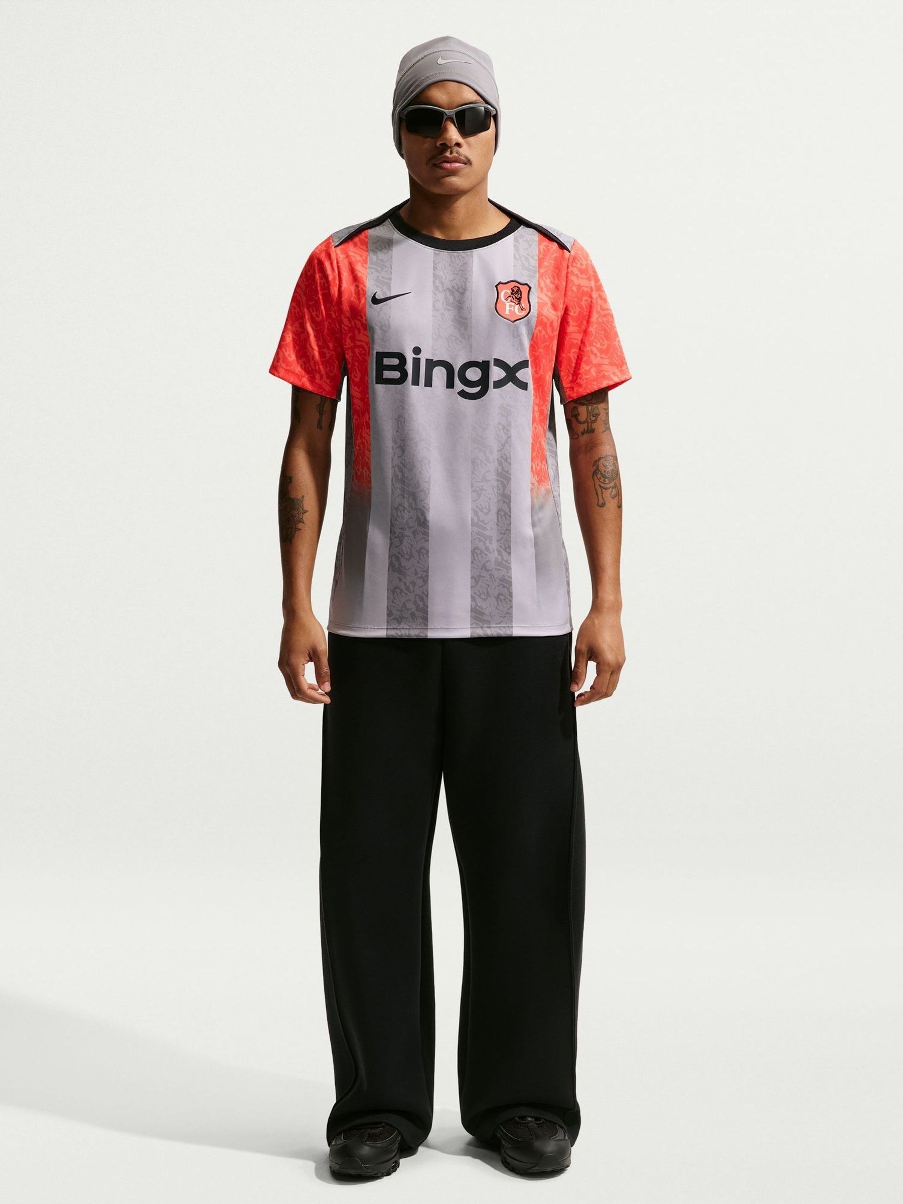 Buy Nike Grey Chelsea FC 2025/26 Academy Pro T-Shirt from Next