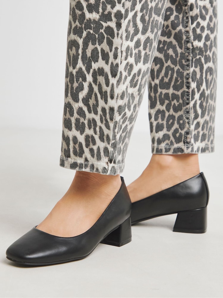 JD Williams Black PU Wide Fit Heavenly Soles Low Block Heels Court Shoes - Image 4 of 4