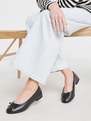 JD Williams Classic Leather Ballerinas - Imagen 1 de 5