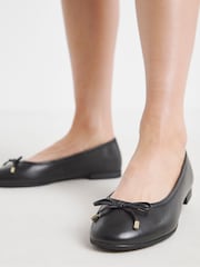 JD Williams Classic Leather Ballerinas - Imagen 2 de 5