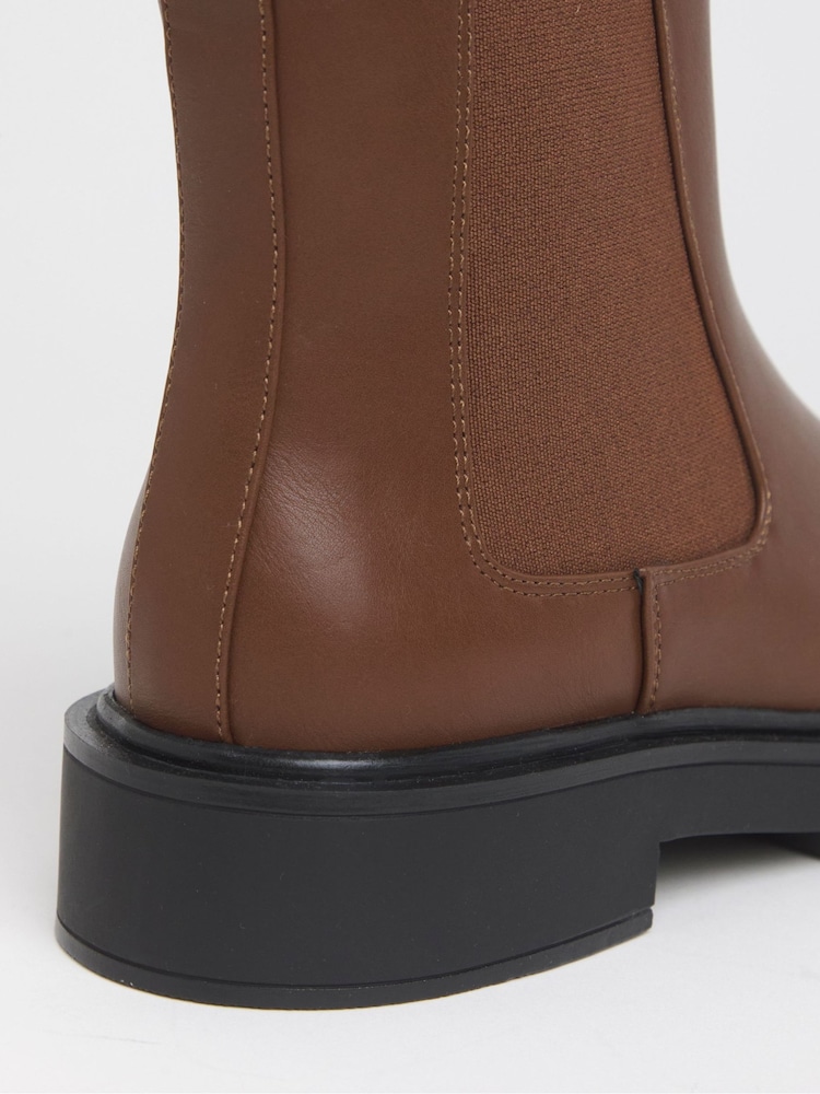 Simply Be Brown Extra Wide Fit Classic Chelsea Boots - Image 4 of 4