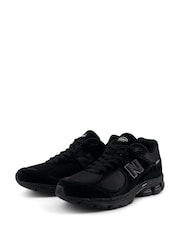 New Balance Black 2002 Trainers - Image 6 of 9