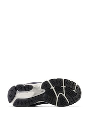 New Balance Navy 2002 Trainers - Image 10 of 10