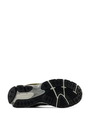 New Balance Green 2002 Trainers - Image 6 of 6