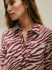 Red/Ecru Zebra Print N. Premium 100% Linen Short Sleeve Shirt - Image 4 of 7