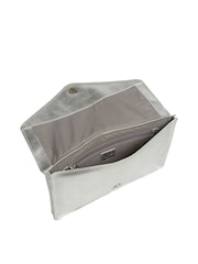 Silber-Metallic - Cultured London Yara Leather Clutch Bag - Bild 4 von 7