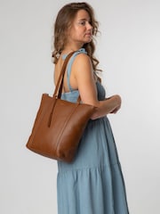 Pure Luxuries London Banbury Leather Brown Tote Bag - Image 5 of 8