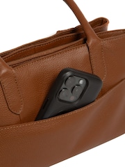 Pure Luxuries London Filton Leather Brown Handbag - Image 4 of 10