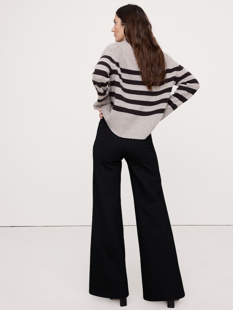 Banana Republic Black Wide-Leg Everywhere Ponte Pull On Trousers - Image 2 of 4 Banana Republic Black Wide-Leg Everywhere Ponte Pull On Trousers - Image 2 of 4