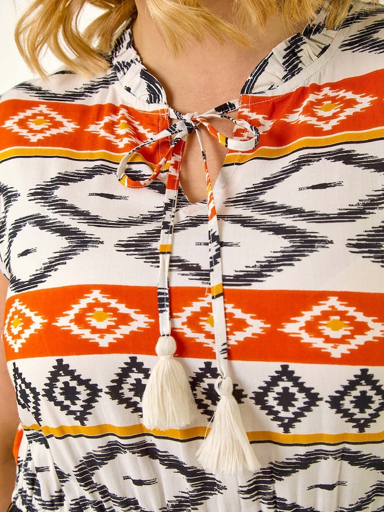 Vestido midi com estampa asteca e curva romana - Imagem 5 de 5