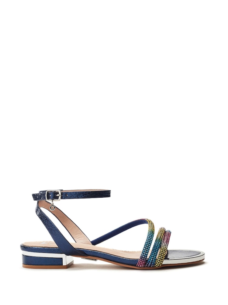 Moda in Pelle Blue Lyddia Flat Strappy Sandals With Dongle - Imagem 1 de 4