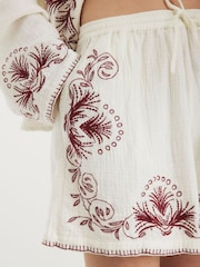 River Island Cream Linen Blend Embroidered Shorts - Image 2 of 4