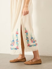 Robe mi-longue brodée FatFace - Image 7 de 9