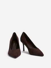 Linzi Brown Classic V-Cut Vamp Court Shoes - Image 3 of 5