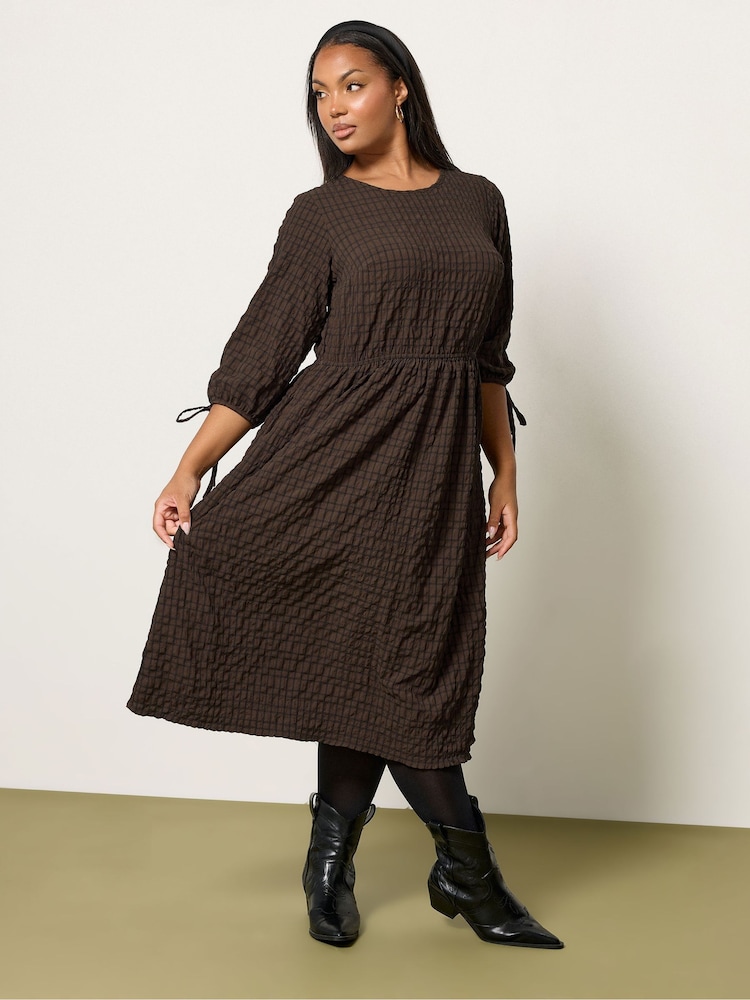 Castanho - Yours Curve 3/4 Tie Sleeve Midaxi Dress - Imagem 2 de 5