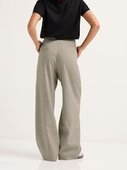 PixieGirl Petite Brown Check Pocket Front Wide Leg Trousers - Image 4 of 6