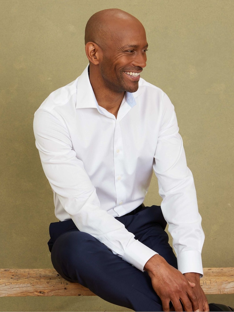 The Savile Row Company Slim Fit Single Cuff Two-Ply Cotton Gold Label Formal Shirt - Image 2 of 6