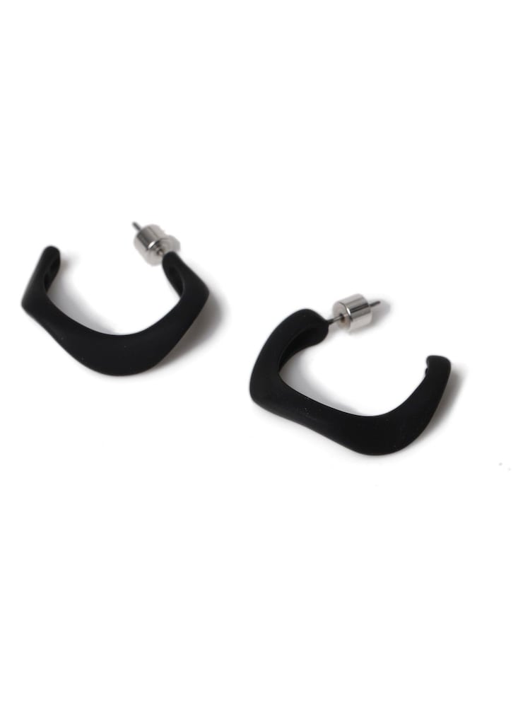 Aela Mattle Wiggle Hoop Black Earrings - Image 2 of 2