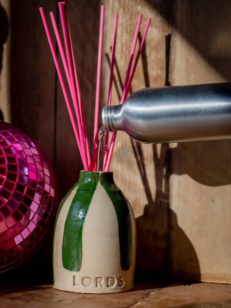 Lords Fragrance House Big Green Sur Striped Ceramic Reed Diffuser 200ml - Image 2 of 5