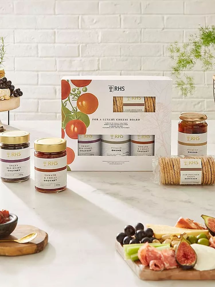 Cottage Delight RHS For A Luxury Cheeseboard - Image 2 of 2 Cottage Delight RHS For A Luxury Cheeseboard - Image 2 of 2