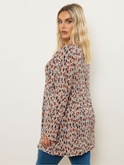 Yours Curve Brown Plisse Flute Tunic - Image 4 of 6