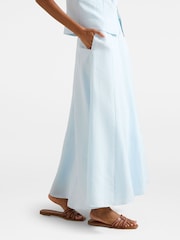 Forever New Blue Petite Linen Blend Georgina Godet Skirt - Image 4 of 5
