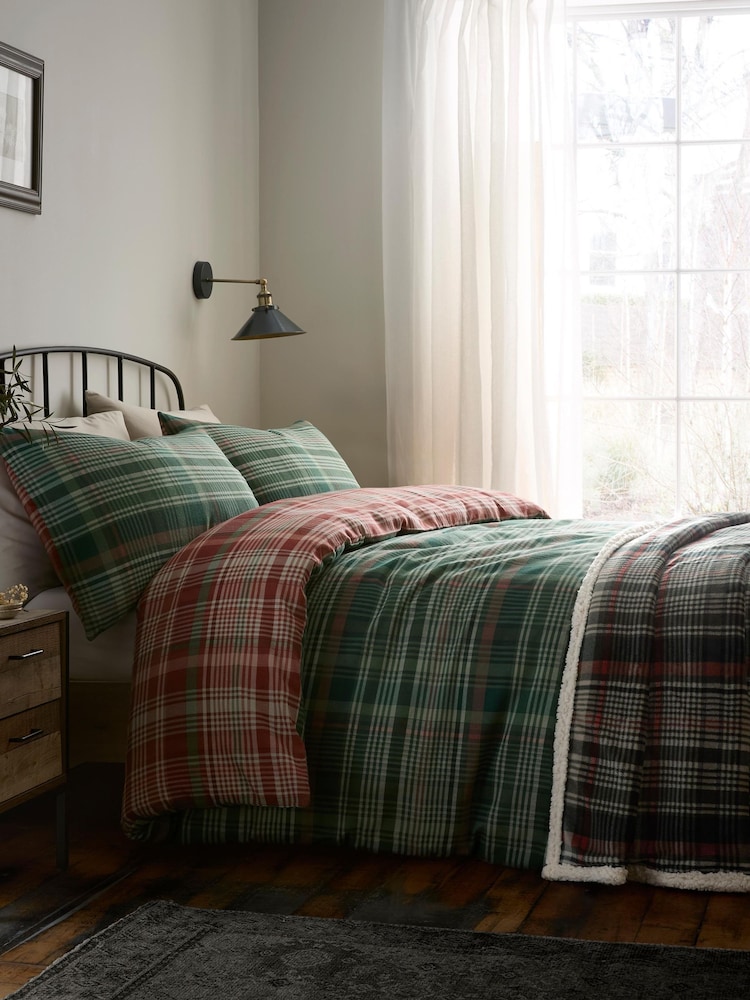 Dreams & Drapes Green Bennet Check Sherpa Reverse Throw - Image 4 of 4 Dreams & Drapes Green Bennet Check Sherpa Reverse Throw - Image 4 of 4