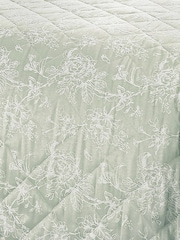 Dreams & Drapes Jasmine Jacquard Bedspread - صورة 2 من 3
