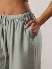 Gym King Sage Signature Woven Trousers - Image 4 of 6