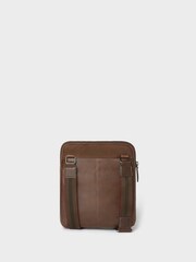 rjava - Majhna usnjena torba za čez telo Osprey London The Compass - Slika 2 iz 5