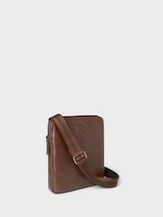 rjava - Majhna usnjena torba za čez telo Osprey London The Compass - Slika 3 iz 5