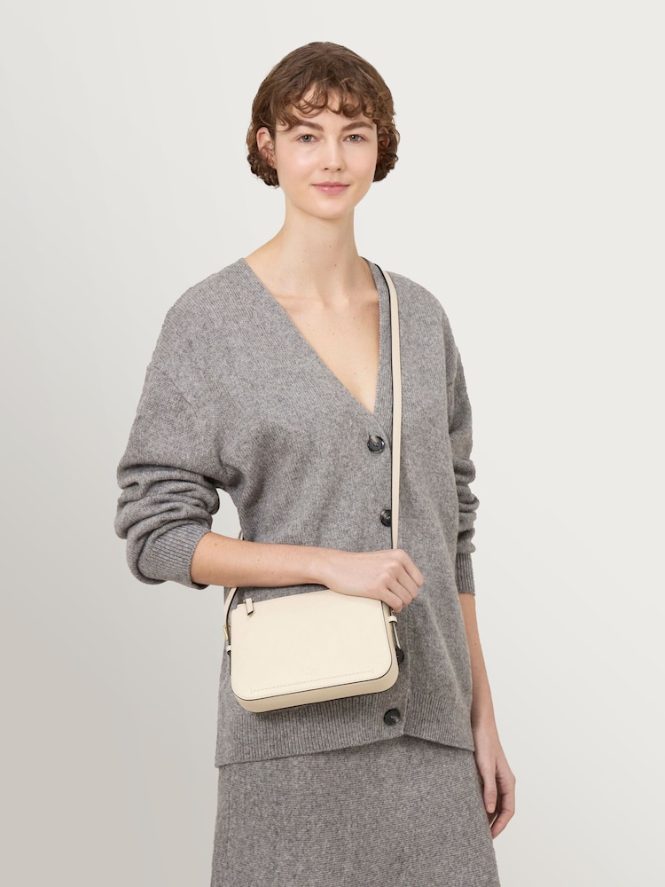 Mulberry Eggshell Clovelly Pouch Micro Classic Grain Bag - Image 6 of 6 Mulberry Eggshell Clovelly Pouch Micro Classic Grain Bag - Image 6 of 6