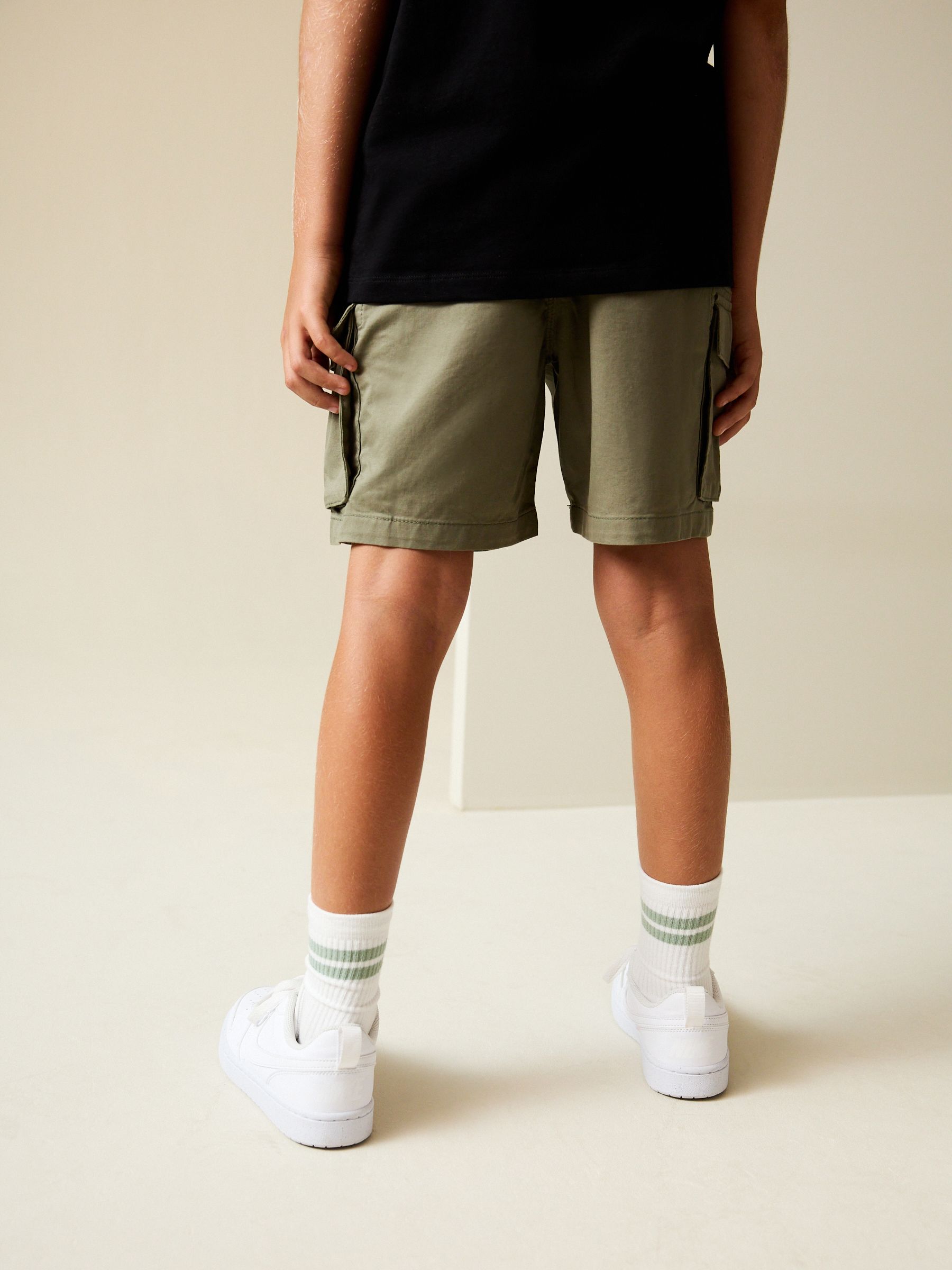 Next：日本 カーキ グリーン - カーゴショートパンツ（3～16 歳） from