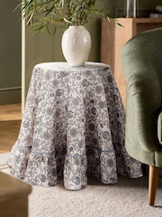 White Painted Side Table - Image 4 of 6