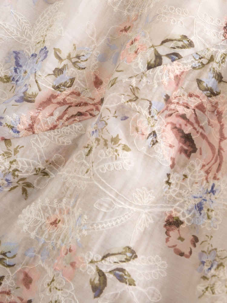 وردي مطرز بتصميم مورد - فستان متوسط الطول ملفوف بأكمام منفوخة قصيرة للمناسبات - صورة 8 من 8