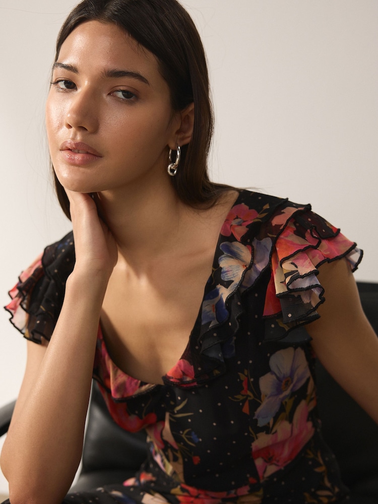 Negru imprimeu floral - Short Sleeve Ruffle Neck Midi Tiered Dress - Imaginea 6 din 6 Negru imprimeu floral - Short Sleeve Ruffle Neck Midi Tiered Dress - Imaginea 6 din 6