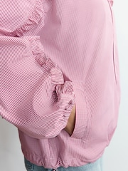 ורוד גינגהם - ז'קט עמיד בגשם - תמונה 6 מתוך 10