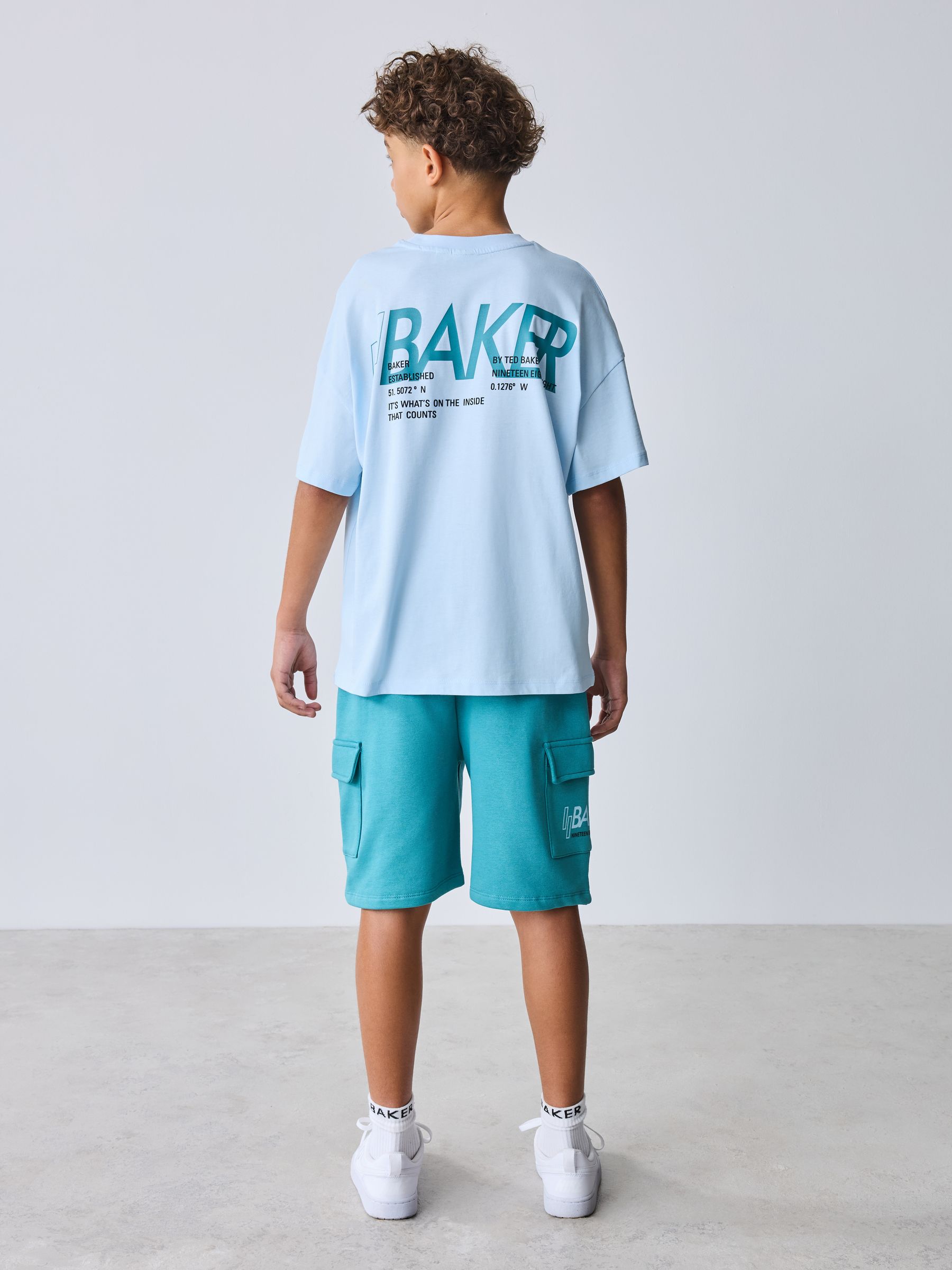 専用！10点売まとめ売り男子150 160ブランドTシャツとショートパンツセット Next：日本 ブルー - Baker by Ted Baker オーバーサイズ グラフィック