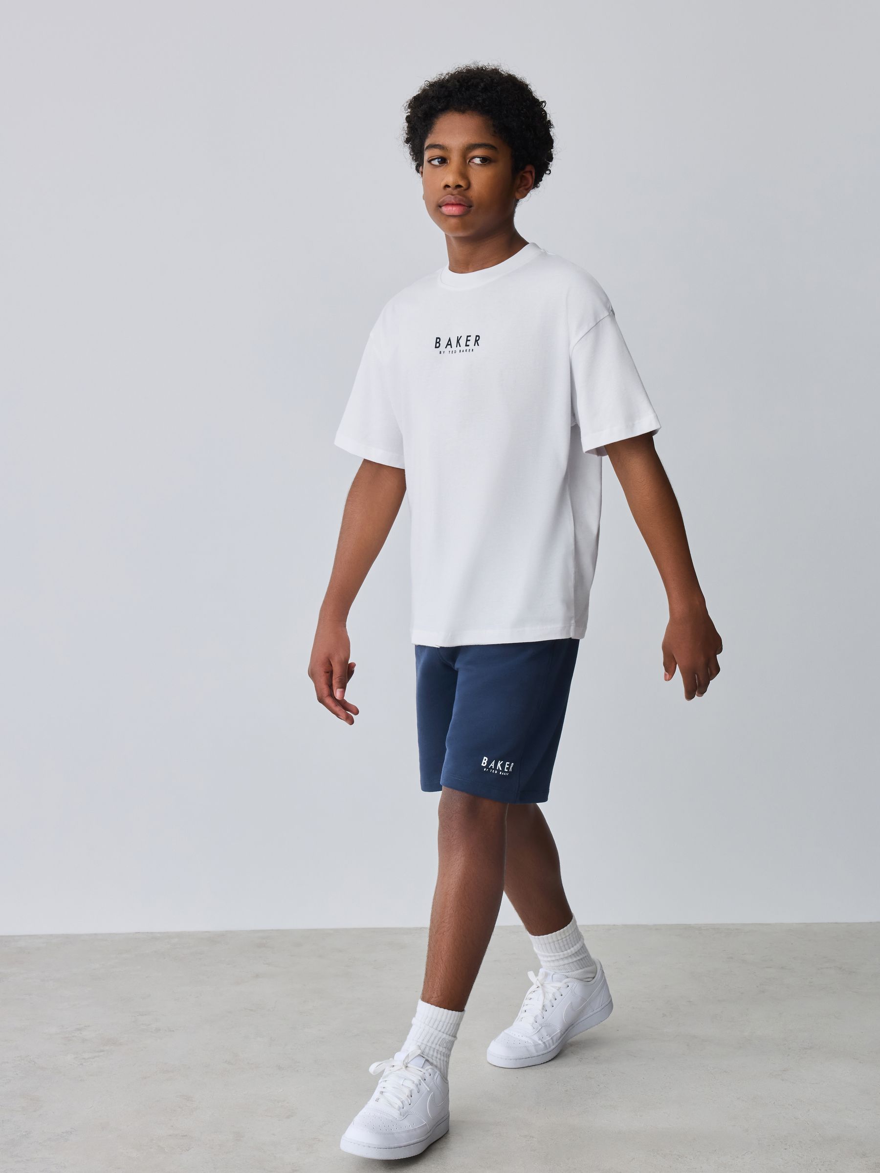 O*n様 Bristol Tシャツとショートパンツセット XL ネイビー Next：日本 ホワイト / ネイビー - Baker by Ted Baker オーバーサイズ