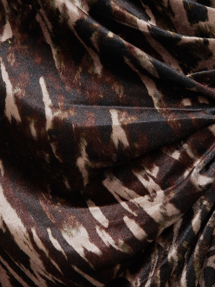 Reiss Black/Brown Briana Velvet Leopard-Print Midi Dress - Image 6 of 6 Reiss Black/Brown Briana Velvet Leopard-Print Midi Dress - Image 6 of 6