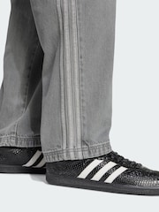 adidas Originals Grey Adicolor Loose Denim Jeans - Image 5 of 6