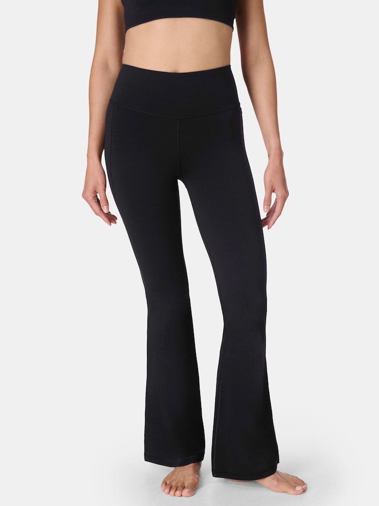 Negro - Sweaty Betty Ultimate Studio Flare Trousers - Imagen 1 de 7